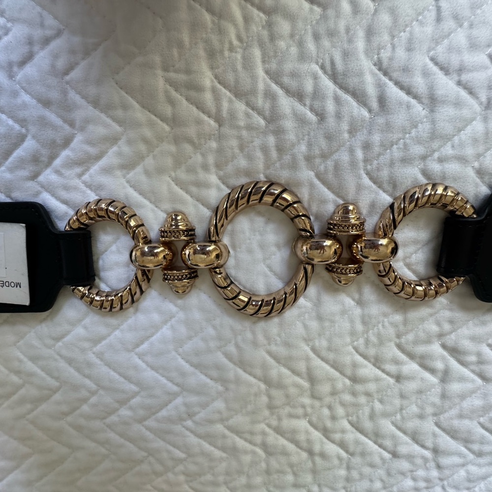 Frank Lyman Design Black Belt with Gold Chain Links